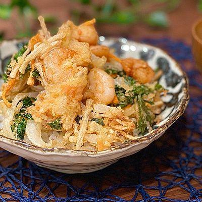 新玉ねぎのかき揚げ丼