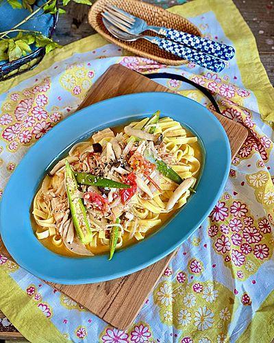 夏野菜とキノコとツナの具沢山パスタ