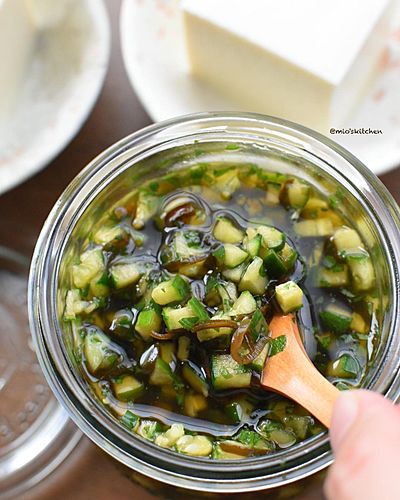 キュウリと青じその甘酢だれ