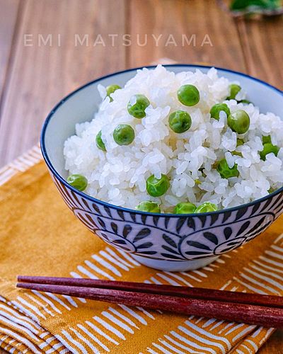 春のごちそう 豆ご飯