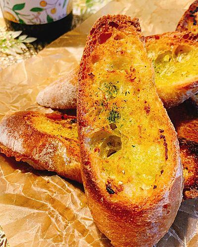 ガーリックトースト