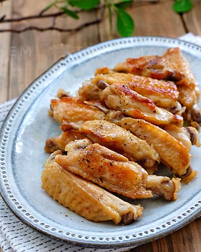 調味料一律大さじ1＊鶏手羽中のバターレモン照り煮＊