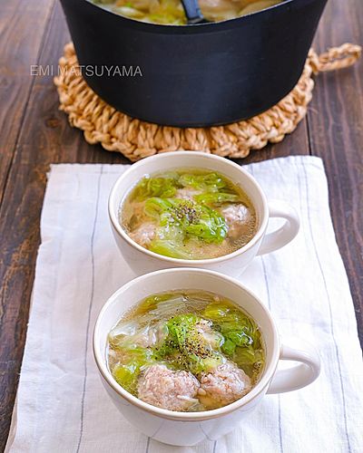 えのき豚団子とレタスの旨塩スープ