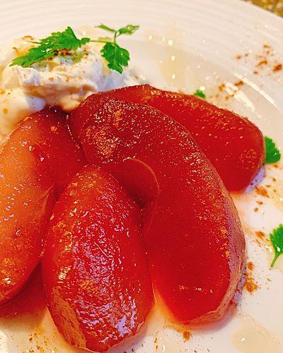 りんごの赤ワイン煮