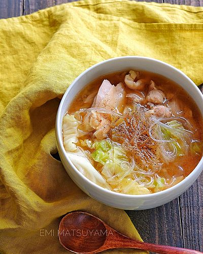 具沢山！鶏肉とキャベツのさっぱりレモン春雨スープ﻿