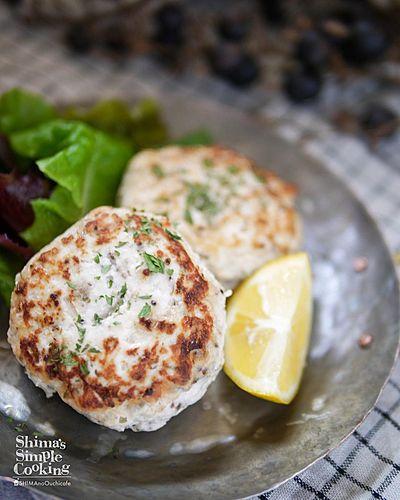 鶏ムネ肉 でヘルシー ハーブプラスでランクアップ〜 鶏ハンバーグ