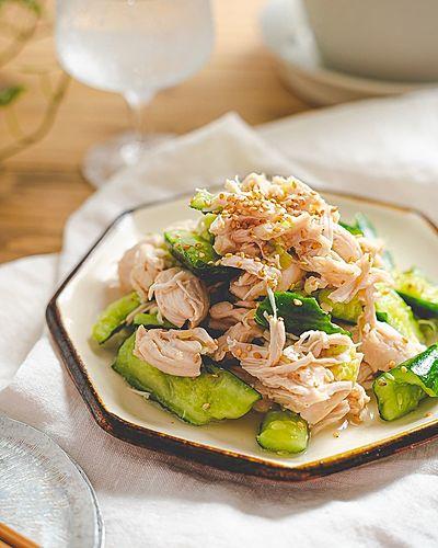 【包丁使わない】しっとり味しみ！たたききゅうりのレンチン鶏