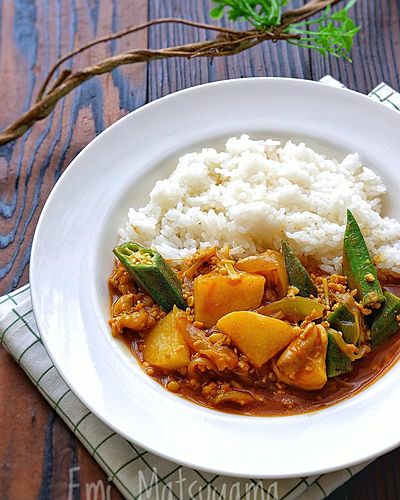 ルー不要！簡単！時短！長芋とオクラのとろみのチキンカレー﻿