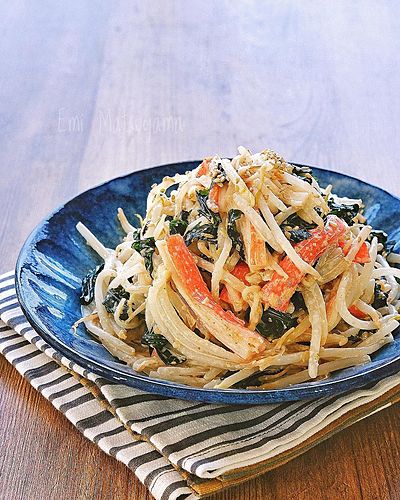 もやしとわかめとカニカマのオイごま味噌マヨサラダ