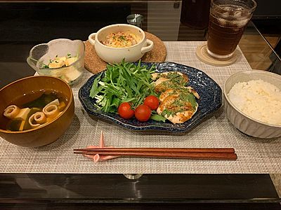 鶏胸肉の味噌マヨソース焼き