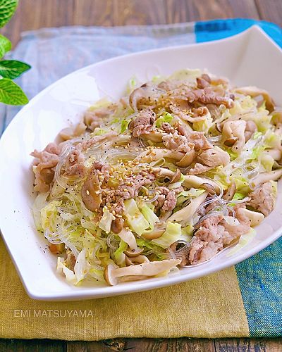 豚こまとキャベツとしめじのさっぱり旨塩春雨炒め