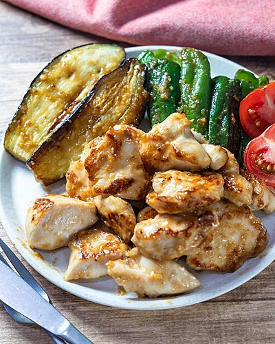 楽うま！『夏野菜と鶏むねの味噌炒めプレート』