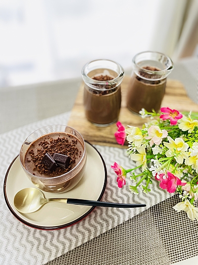 混ぜて冷やすだけ！濃厚チョコプリン