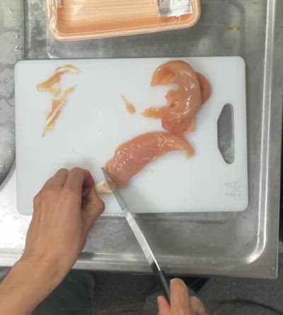 彩り豊かな水菜と鶏ささみの和風ごまだれ蒸し