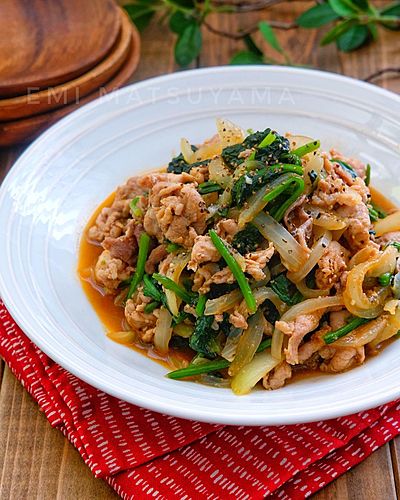 豚肉とほうれん草のスタミナ旨ケチャソース炒め