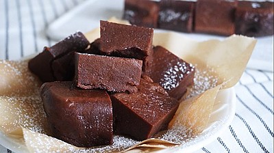 [材料3つ・レンジで3分] 1番簡単に作れる生ブラウニー