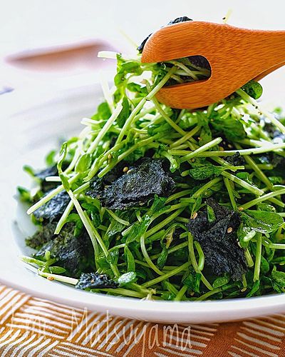 包丁不要！豆苗と海苔のやみつきサラダ
