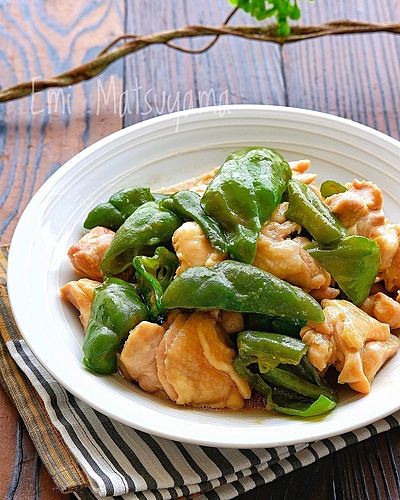 レンジで簡単！ピーマンと鶏肉のコク旨味噌煮﻿