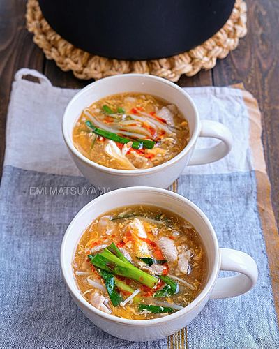 具だくさん！豚ニラもやしとえのきのとろみ卵スープ