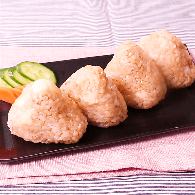 おかかおにぎりのレシピおすすめの16選を紹介 | クラシル