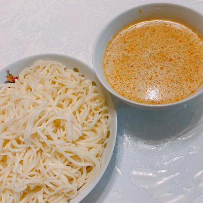そうめんでゴマだれ風ピリ辛つけ麺 作り方 レシピ クラシル