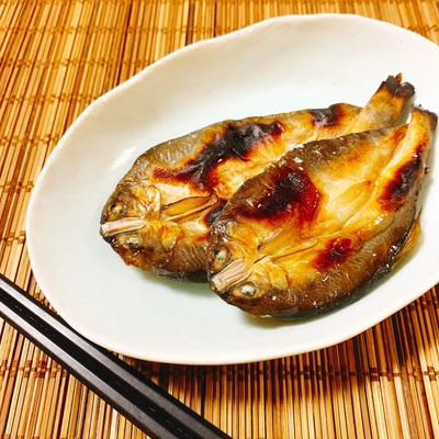 フライパンで焼く アユの塩焼き 作り方 レシピ クラシル