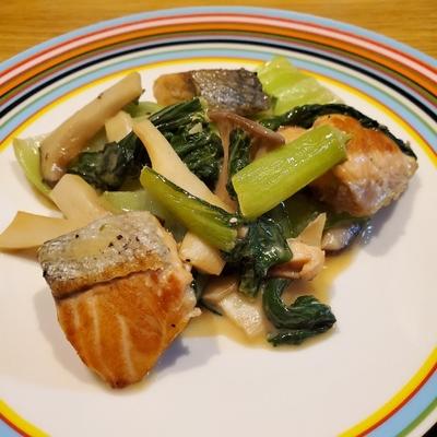 鮭とチンゲン菜のマヨポン酢炒め 作り方 レシピ クラシル