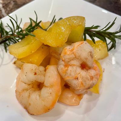 エビとパプリカのレモンバター炒め 作り方 レシピ クラシル