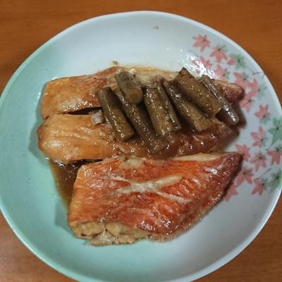 赤魚とごぼうの煮付け 料理レシピ動画サービスのクラシル