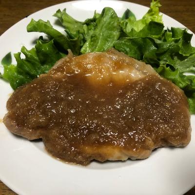 玉ねぎで柔らか 豚肩ロースの甘辛トンテキ 料理レシピ動画サービスのクラシル