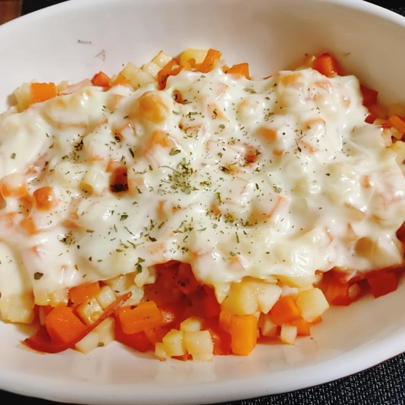 にんじんとじゃがいものコロコロチーズ焼き クラシル