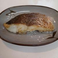 フライパンで手軽に 鯛の塩焼き 作り方 レシピ クラシル フライパンで手軽に 鯛の塩焼き 作り方 レシピ クラシル