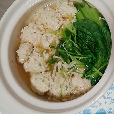 鶏団子と白ねぎのあったか鍋 作り方 レシピ クラシル