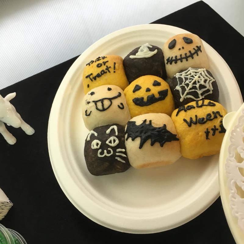 ちぎって美味しい！捏ねて楽しい！ハロウィンちぎりパン 作り方