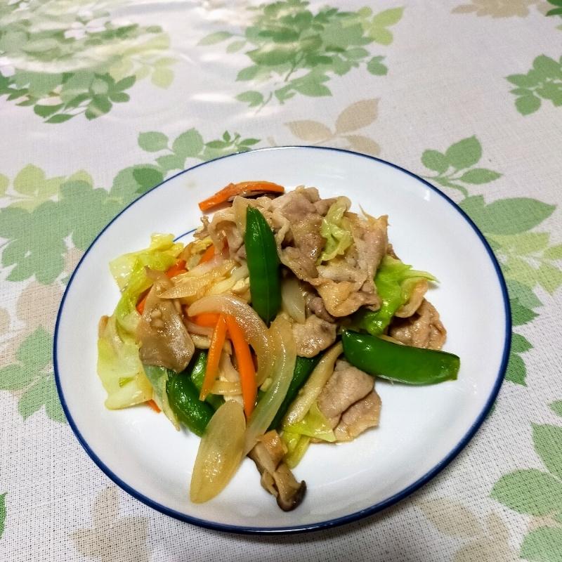 肉•野菜料理事典 パパにもおすすめ！やみつき肉野菜炒め | クラシル