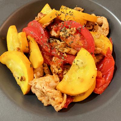 トマトとズッキーニの簡単イタリアン炒め 料理レシピ動画サービスのクラシル