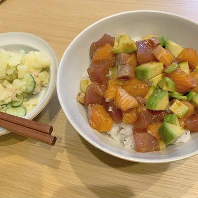 アボカドとサーモンのユッケ丼 料理レシピ動画サービスのクラシル