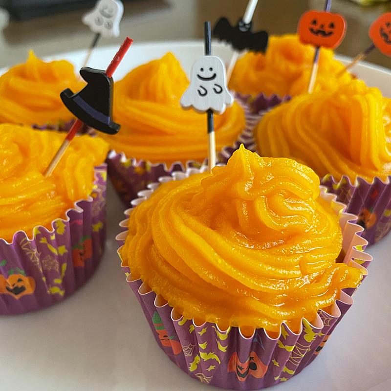 ハロウィンに！かぼちゃのカップケーキ | クラシル