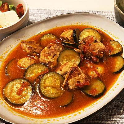 ズッキーニとチキンのトマト煮込み クラシル