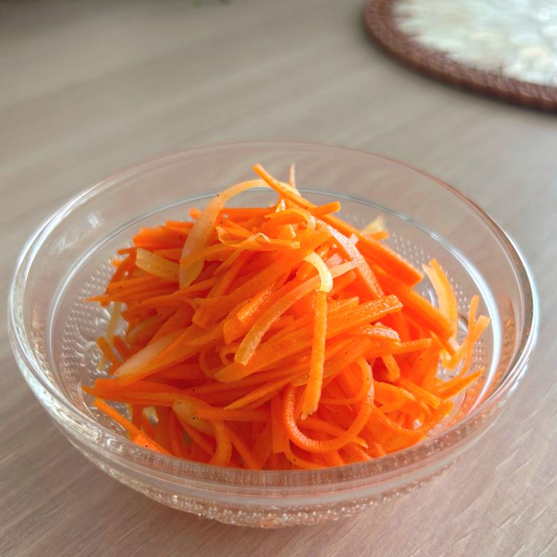 玉ねぎとにんじんのナムル | クラシル