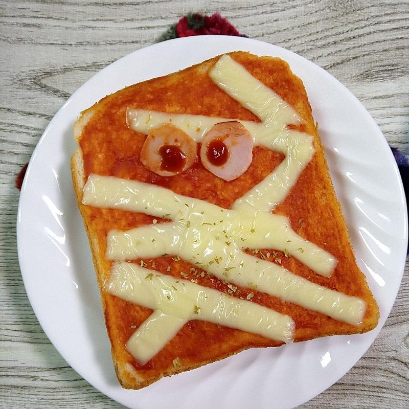 簡単 ハロウィン気分 ミイラトースト | クラシル