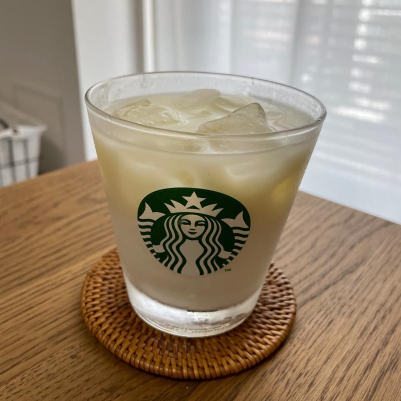 緑茶で アイスロイヤルミルクティー | クラシル