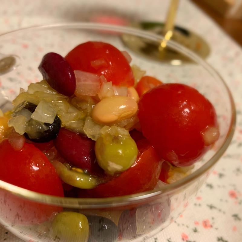 カラフル ミックスビーンズとトマトのサラダ 作り方・レシピ | クラシル