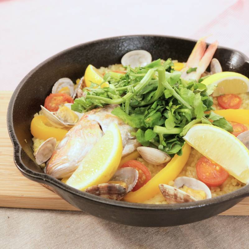 贅沢 お魚丸ごとパエリア 作り方・レシピ クラシル