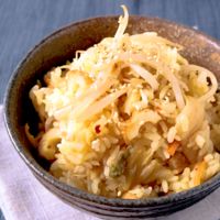 シャキシャキピリッと もやしとキムチの炊き込みごはん