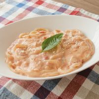 ブルーチーズ香る トマトとチーズのクリームうどん