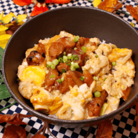 レンジで簡単!缶詰と卵の親子丼