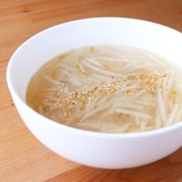 ほっとする もやしのスープ
