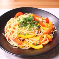 中華風味で!パプリカとしめじのスパゲティ