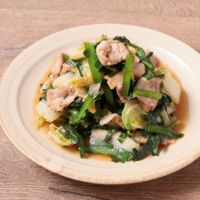 豚薄切り肉とニラの簡単ピリ辛炒め